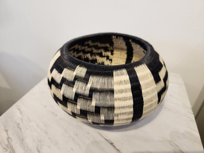 B25. Werregue Basket