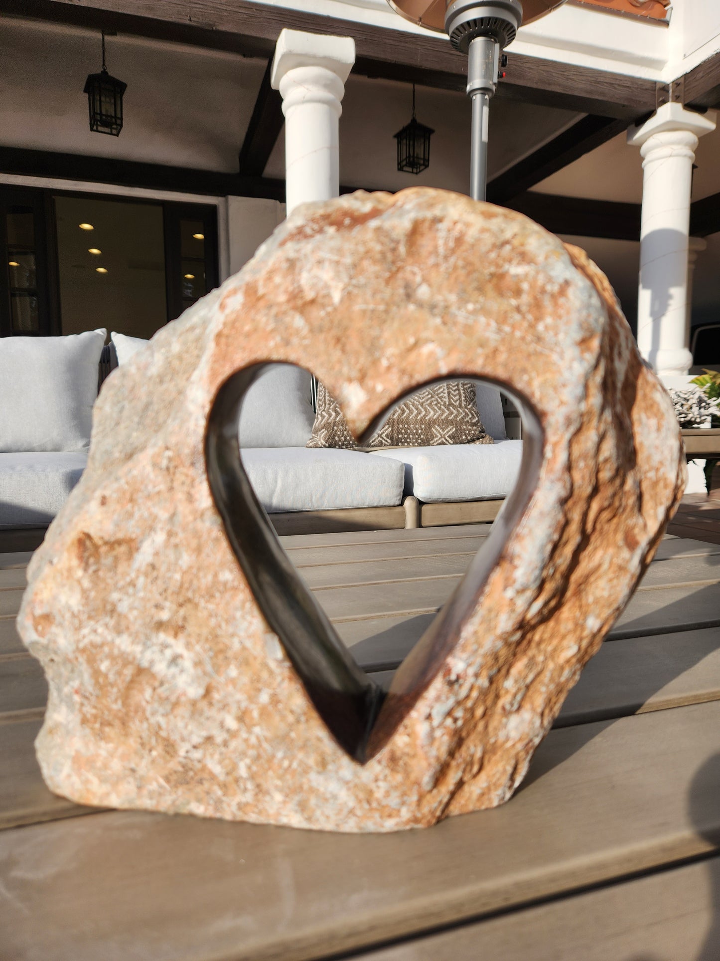 V1. Meyave Valentine